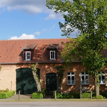Lindenhof, 1, Giebel Apartment