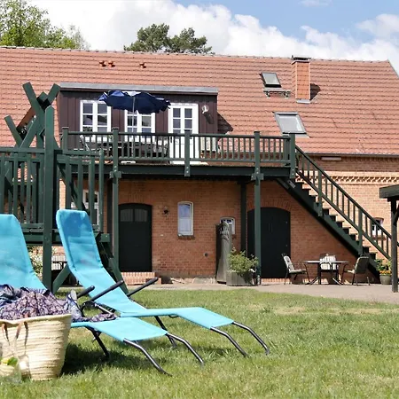 Lindenhof, 1, Giebel Daire Vipperow