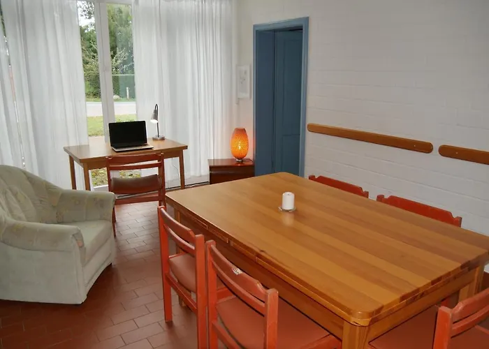 Lindenhof, 1, Giebel Appartement *