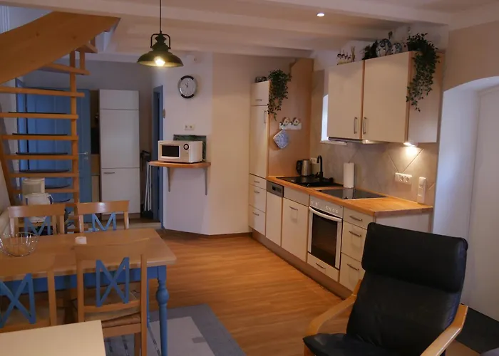 Lindenhof, 1, Giebel * Vipperow